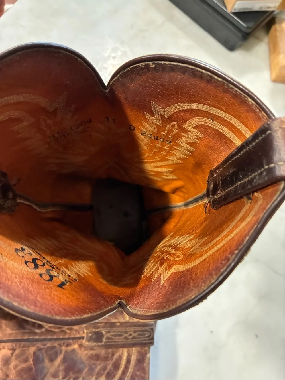 Lucchese 1883 crayton